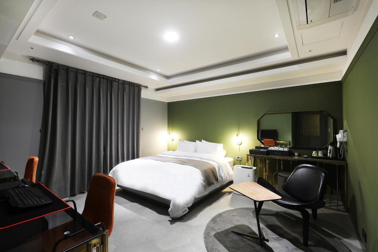 El Tower Hotel Gunsan Εξωτερικό φωτογραφία