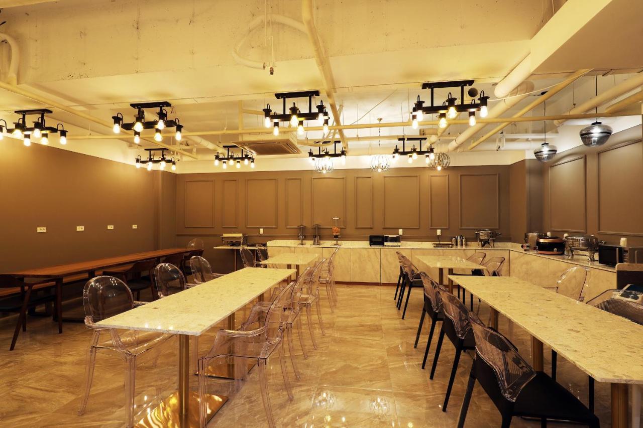 El Tower Hotel Gunsan Εξωτερικό φωτογραφία