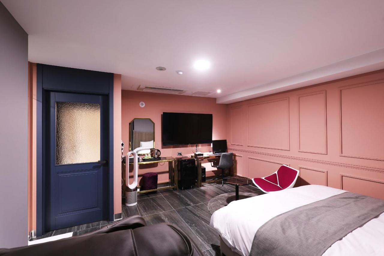 El Tower Hotel Gunsan Εξωτερικό φωτογραφία