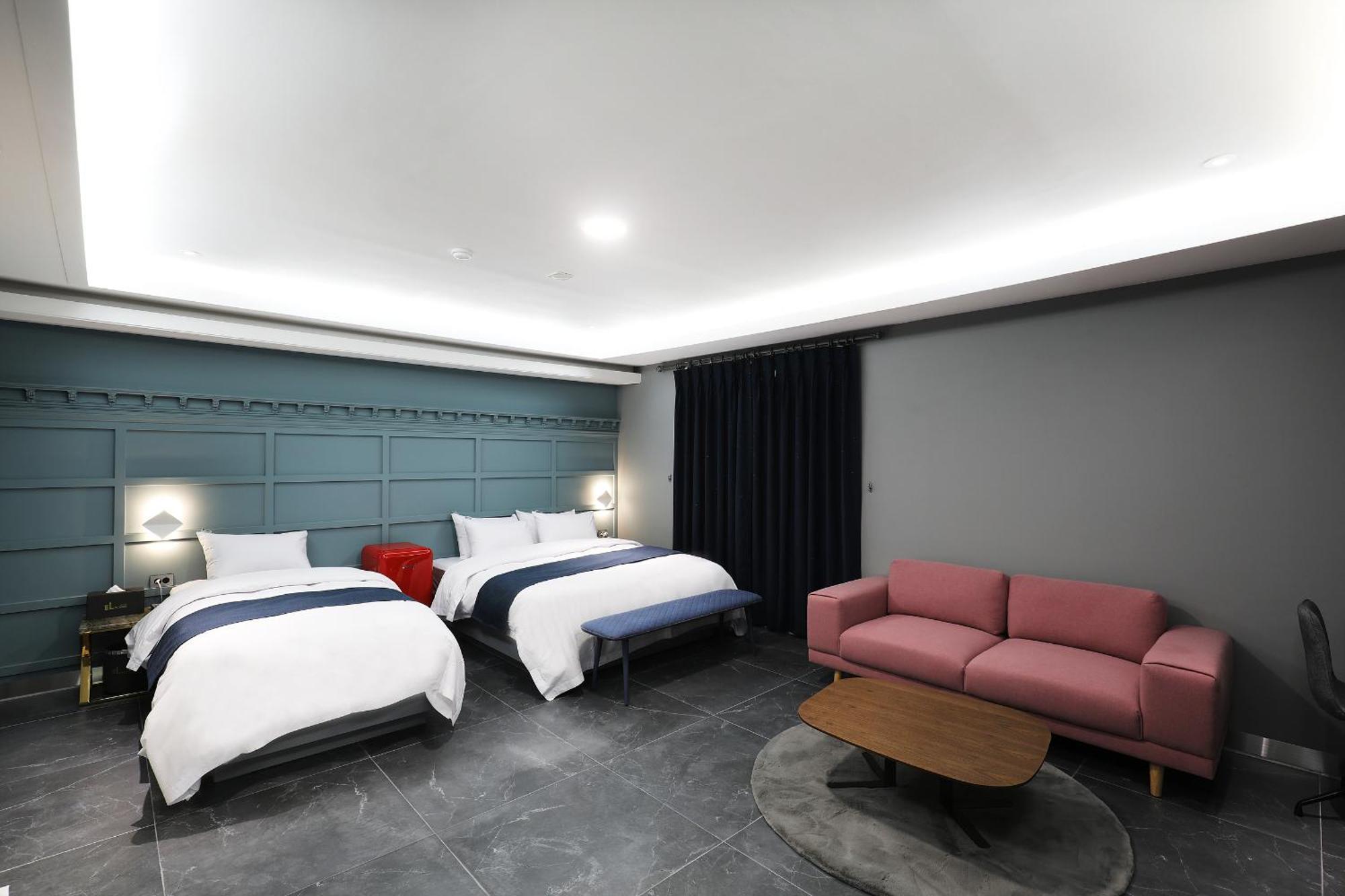 El Tower Hotel Gunsan Εξωτερικό φωτογραφία